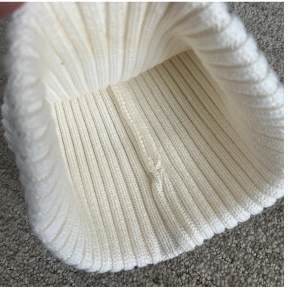 Preloved cream Supreme beanie - Picture 6 of 6